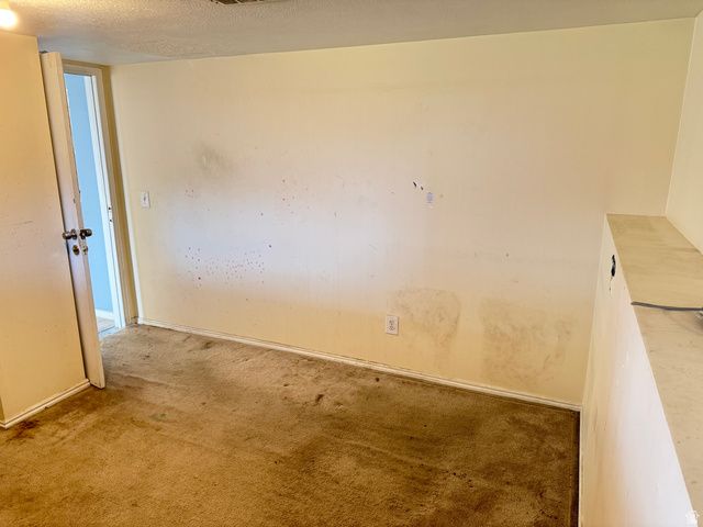 2093 W CHATEAU AVE, Taylorsville, UT 84129