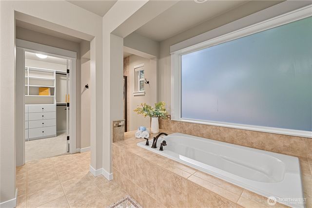 2819 102nd Place NE, Bellevue, WA 98004