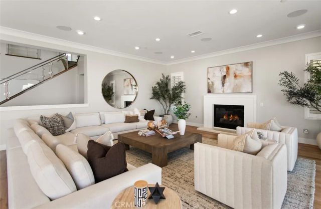 224 Clear Falls, Irvine, CA 92602