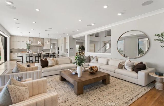 224 Clear Falls, Irvine, CA 92602