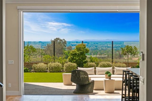 224 Clear Falls, Irvine, CA 92602