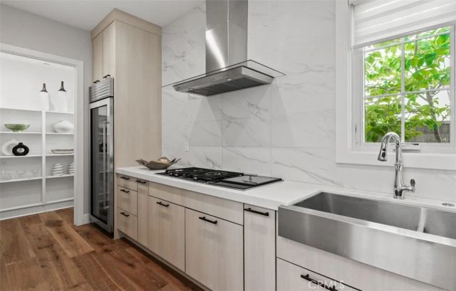 224 Clear Falls, Irvine, CA 92602