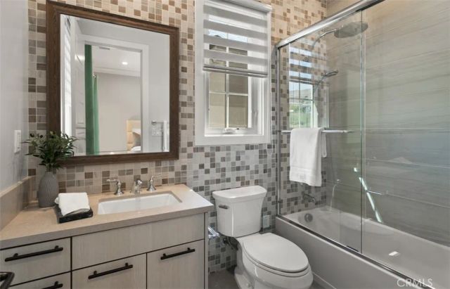 224 Clear Falls, Irvine, CA 92602