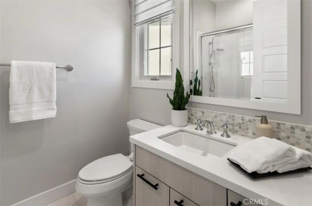 224 Clear Falls, Irvine, CA 92602