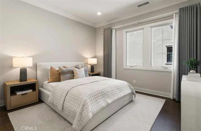 224 Clear Falls, Irvine, CA 92602