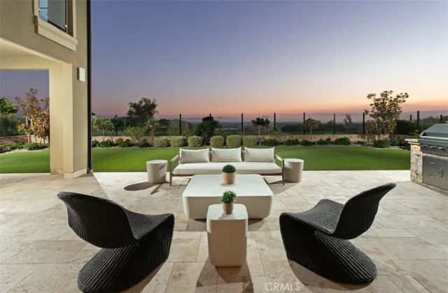 224 Clear Falls, Irvine, CA 92602