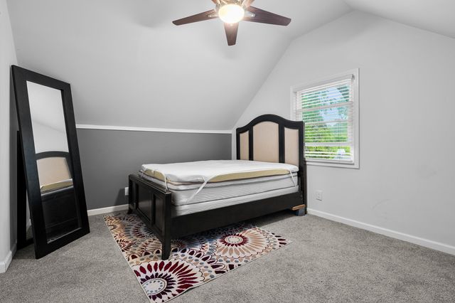 910 Farrell Avenue, Kalamazoo, MI 49006