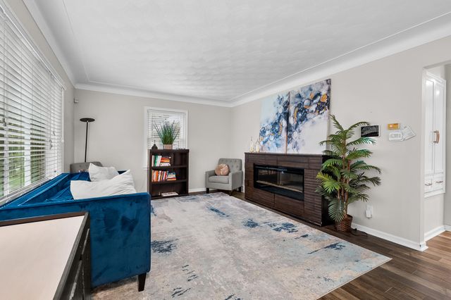 910 Farrell Avenue, Kalamazoo, MI 49006