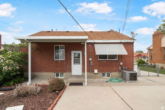 661 W FERN DR, Midvale, UT 84047