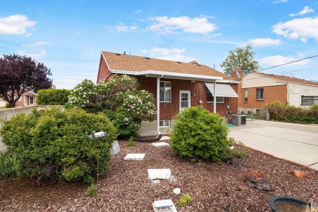 661 W FERN DR, Midvale, UT 84047