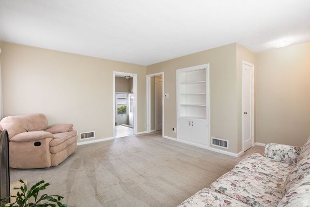 661 W FERN DR, Midvale, UT 84047