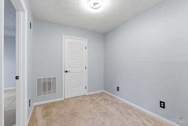 6388 Inverness Way, Mason, OH 45040