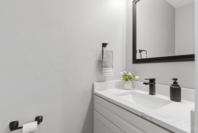 6388 Inverness Way, Mason, OH 45040