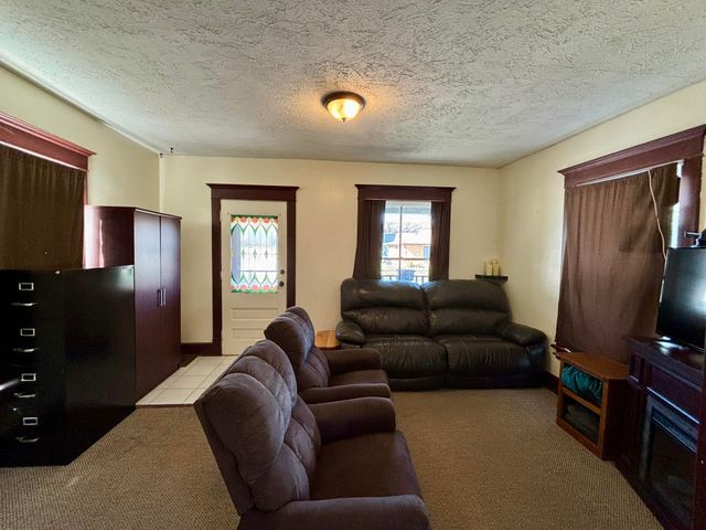 107 LINCOLN Avenue, Council Bluffs, IA 51503
