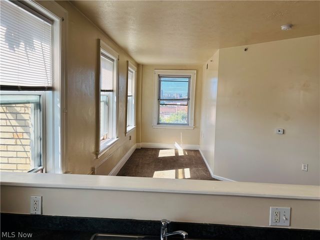 5644 Broadway Avenue 603, Cleveland, OH 44127