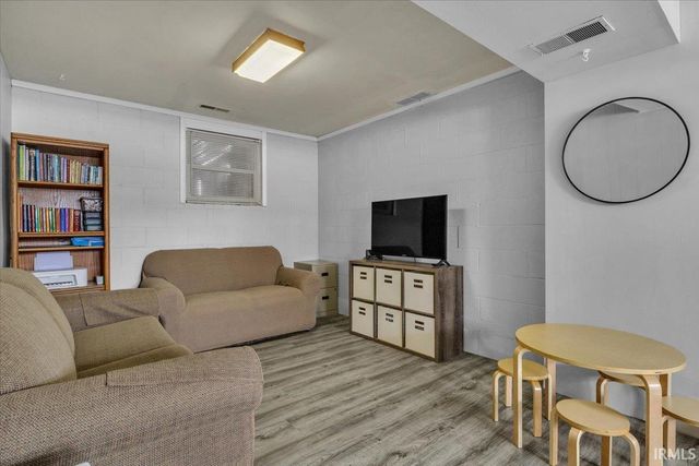 5708 Berry Lane, Evansville, IN 47710