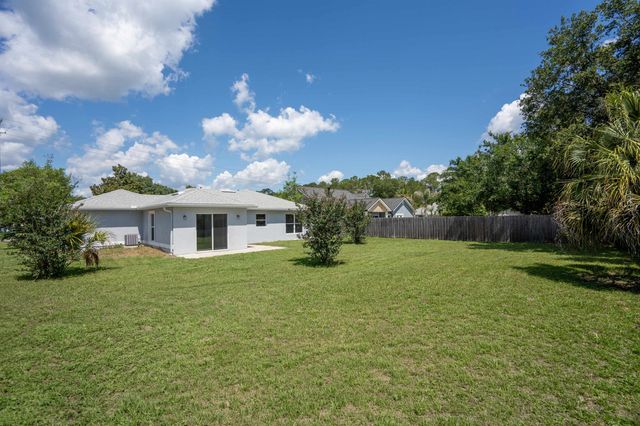 204 Saranac Ln, St Augustine, FL 32086