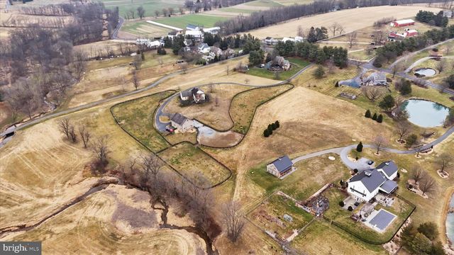 3512 MEADOW VIEW RD, Manheim, PA 17545