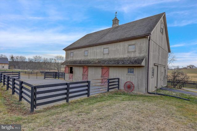 3512 MEADOW VIEW RD, Manheim, PA 17545