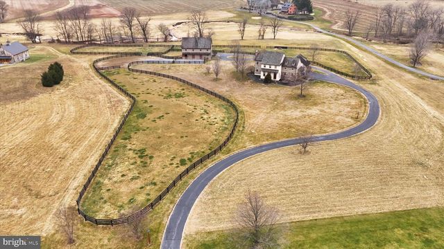 3512 MEADOW VIEW RD, Manheim, PA 17545