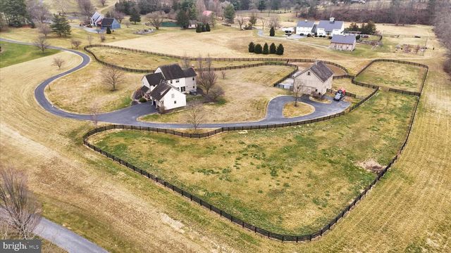 3512 MEADOW VIEW RD, Manheim, PA 17545