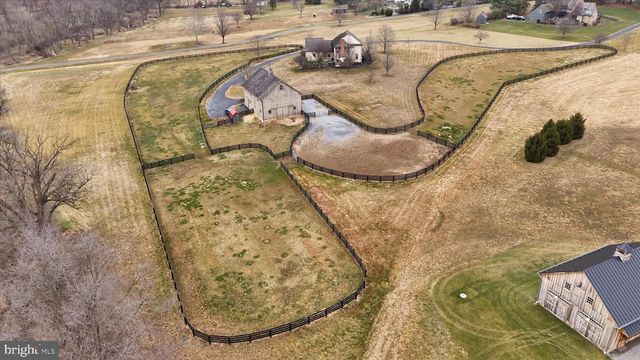 3512 MEADOW VIEW RD, Manheim, PA 17545