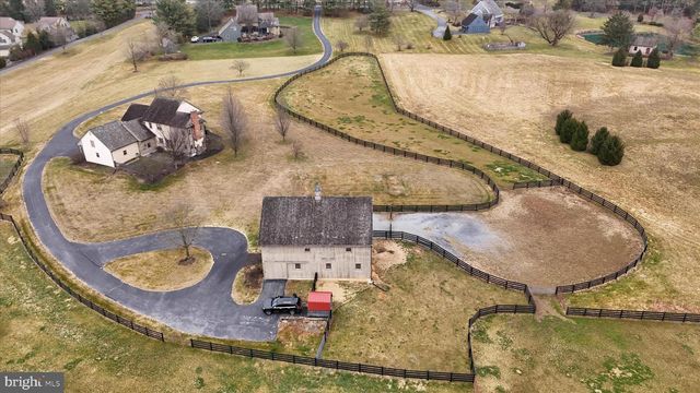 3512 MEADOW VIEW RD, Manheim, PA 17545