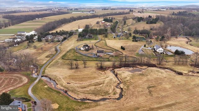 3512 MEADOW VIEW RD, Manheim, PA 17545