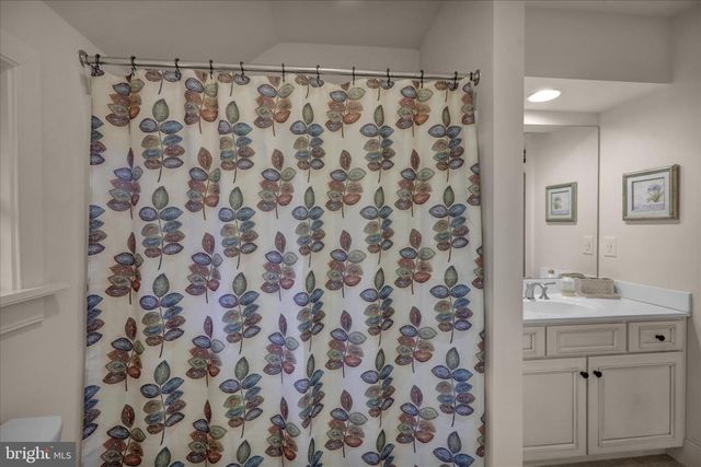 3512 MEADOW VIEW RD, Manheim, PA 17545