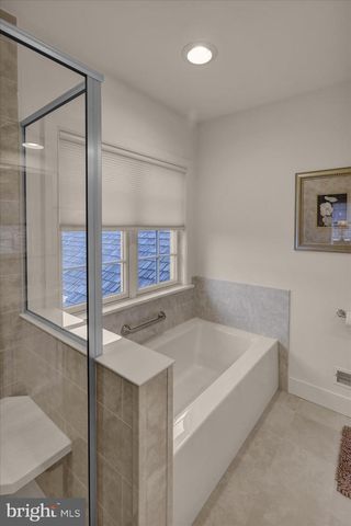 3512 MEADOW VIEW RD, Manheim, PA 17545