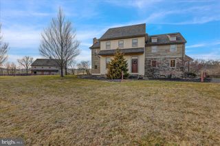 3512 MEADOW VIEW RD, Manheim, PA 17545