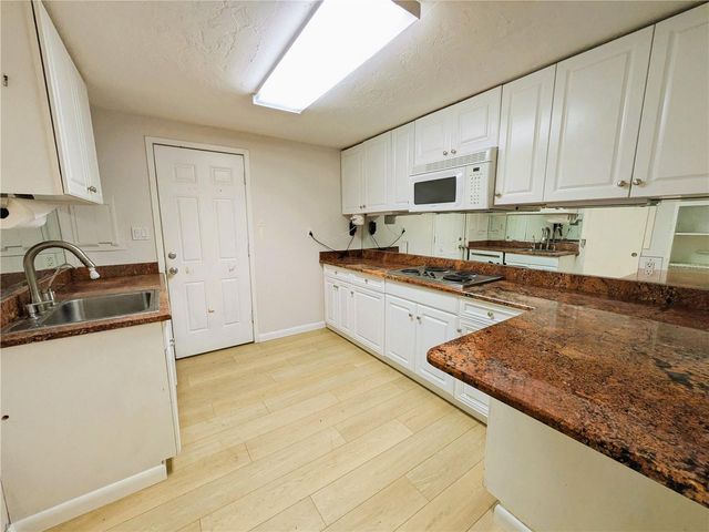 4554 COOPER ROAD, Sarasota, FL 34232