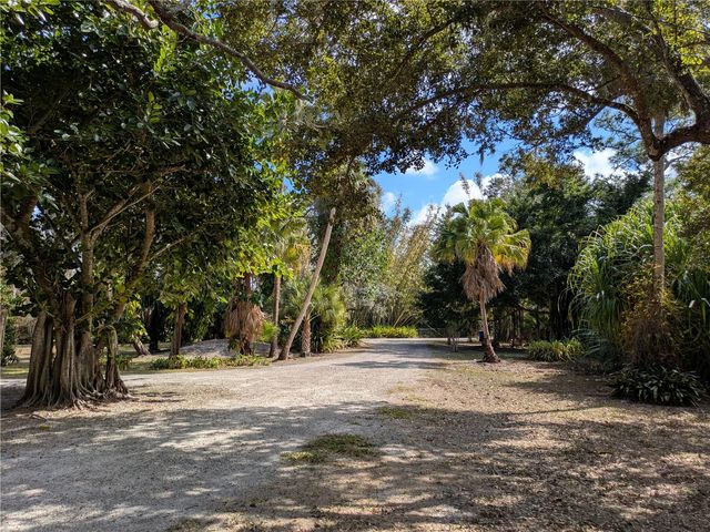 4554 COOPER ROAD, Sarasota, FL 34232