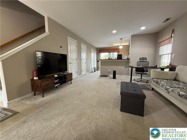 1499 Artisan Court, Upper Macungie Twp, PA 18031