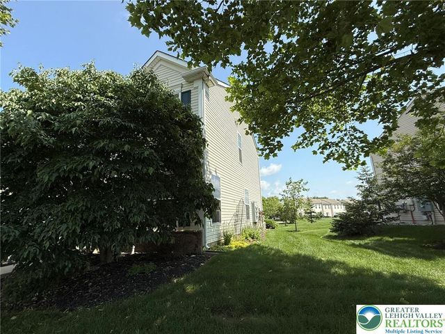 1499 Artisan Court, Upper Macungie Twp, PA 18031