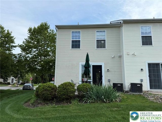 1499 Artisan Court, Upper Macungie Twp, PA 18031