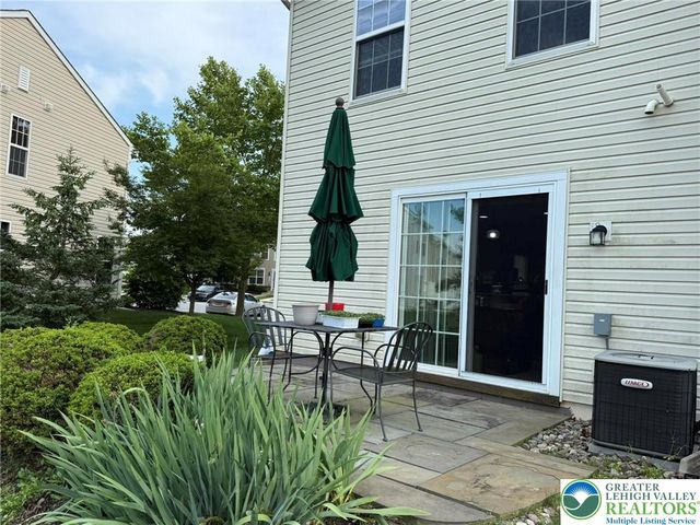 1499 Artisan Court, Upper Macungie Twp, PA 18031