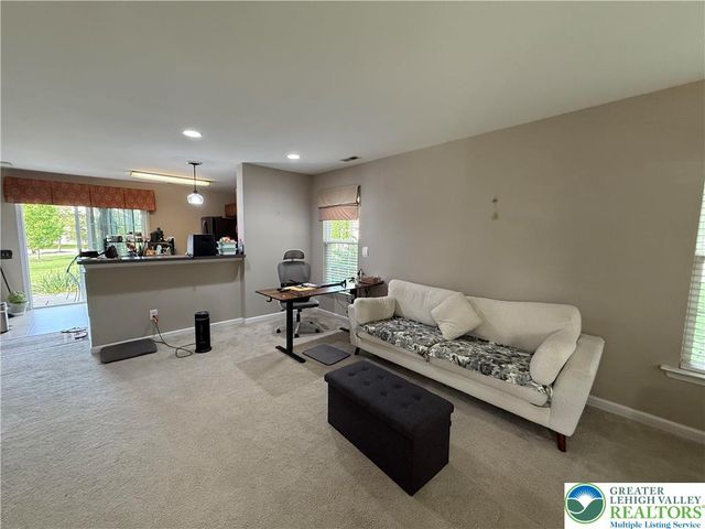 1499 Artisan Court, Upper Macungie Twp, PA 18031