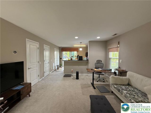 1499 Artisan Court, Upper Macungie Twp, PA 18031