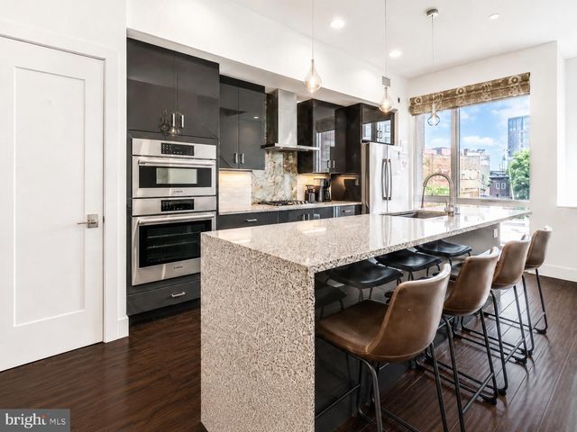 447 WALLACE ST, Philadelphia, PA 19123