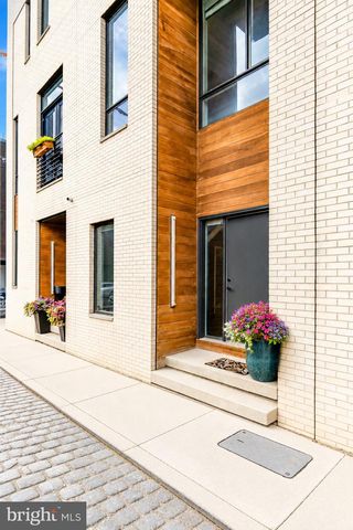 447 WALLACE ST, Philadelphia, PA 19123