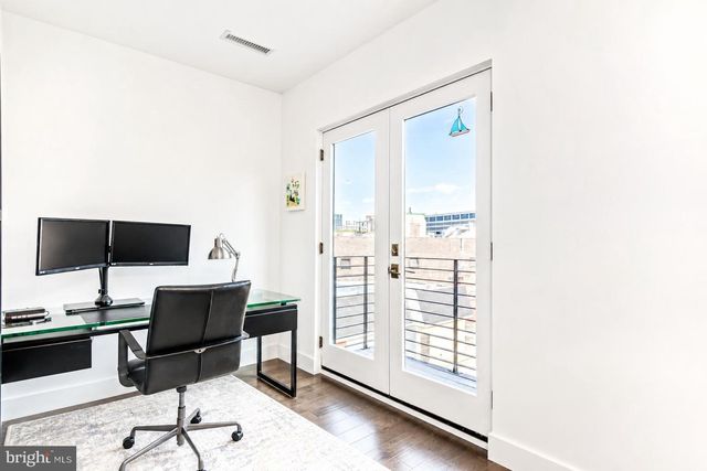 447 WALLACE ST, Philadelphia, PA 19123