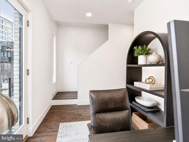 447 WALLACE ST, Philadelphia, PA 19123