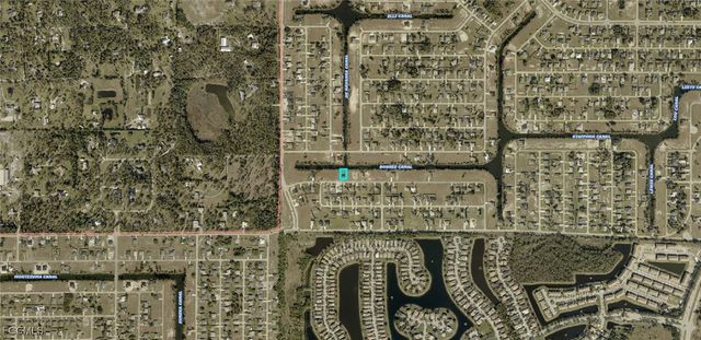 907 NE 32nd TER, Cape Coral, FL 33909