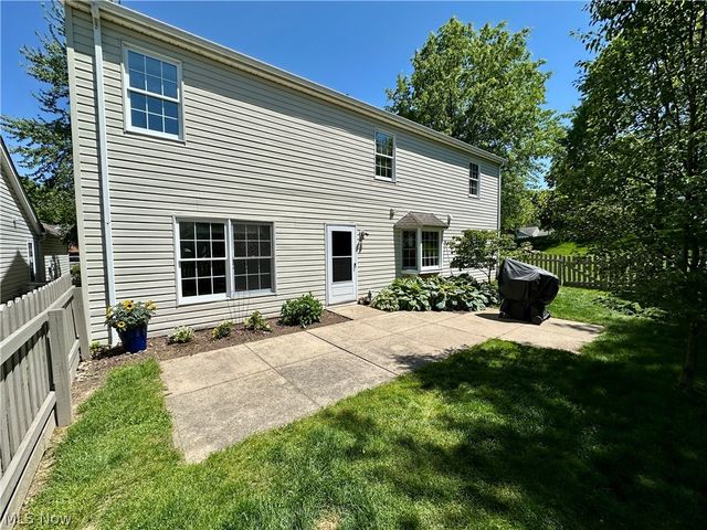 16492 Sunwood Oval, Strongsville, OH 44136