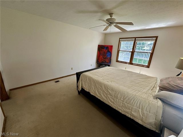 16492 Sunwood Oval, Strongsville, OH 44136