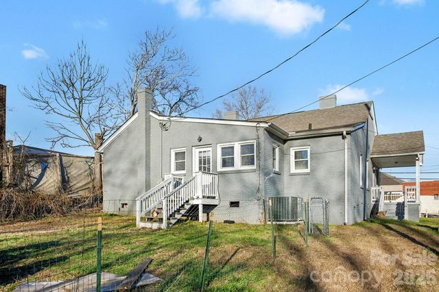 406 S Catawba Street, Lancaster, SC 29720