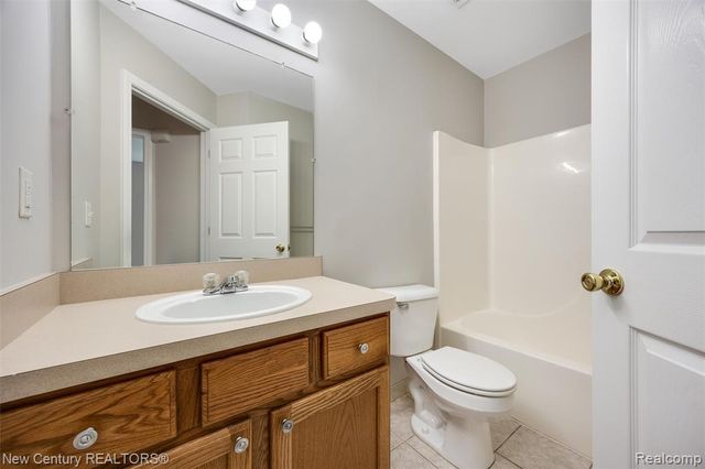 26013 Ranger Avenue, Warren, MI 48091