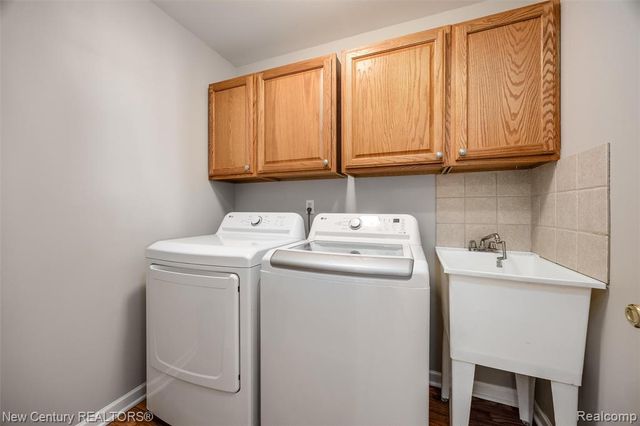 26013 Ranger Avenue, Warren, MI 48091