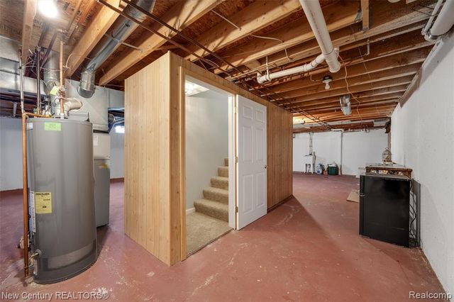 26013 Ranger Avenue, Warren, MI 48091